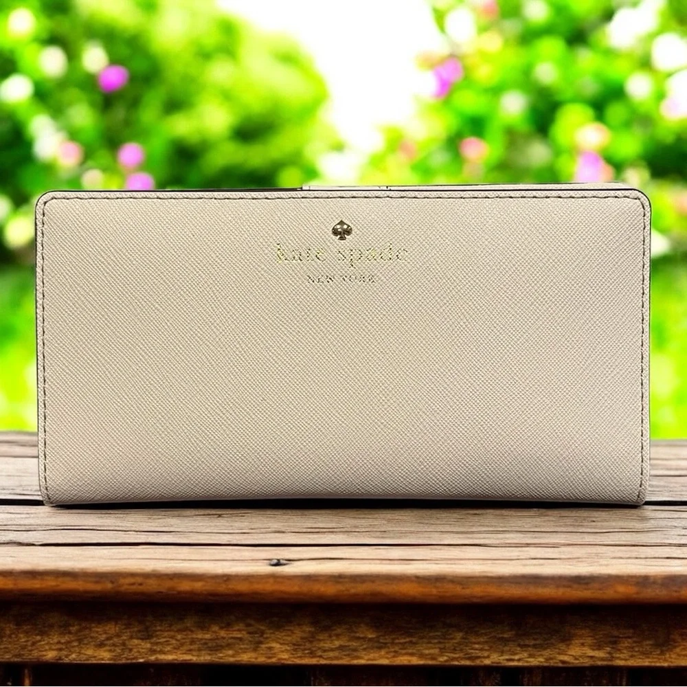 Kate Spade Cream Wallet